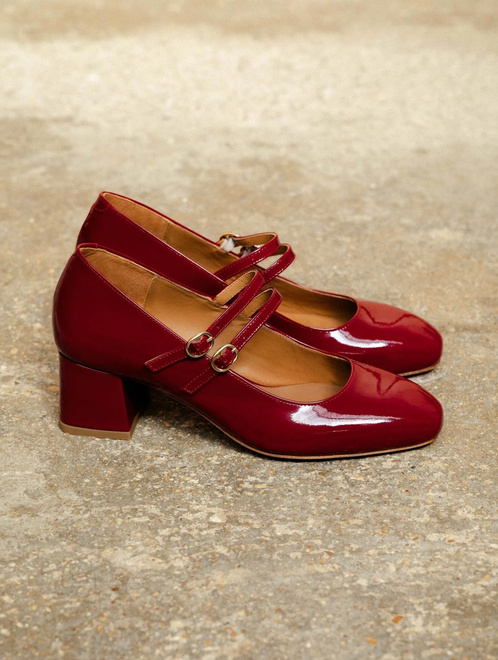 Femme Bobbies Bettany