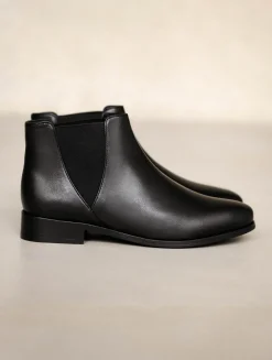 Femme Bobbies Chelsea