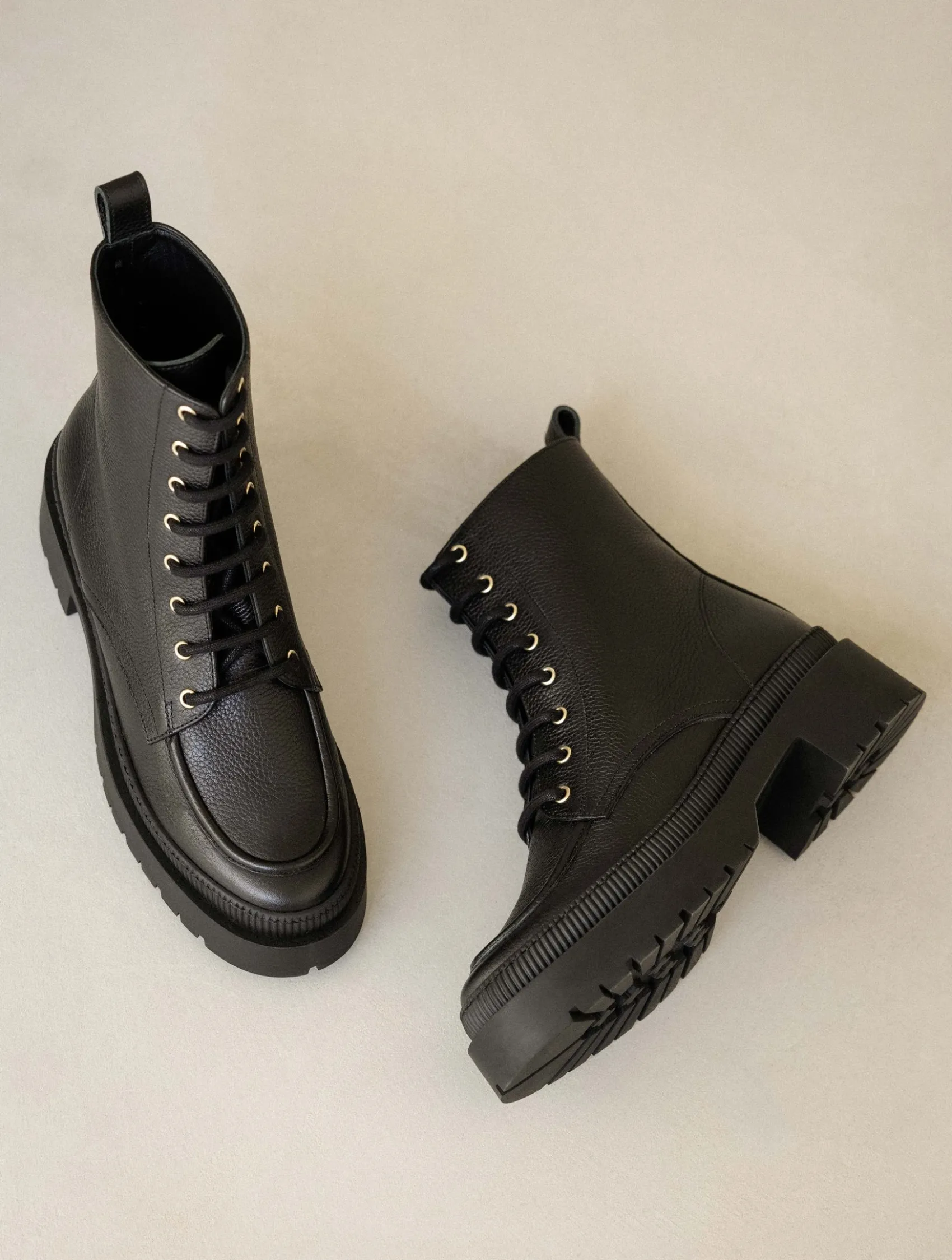Femme Bobbies Fallon