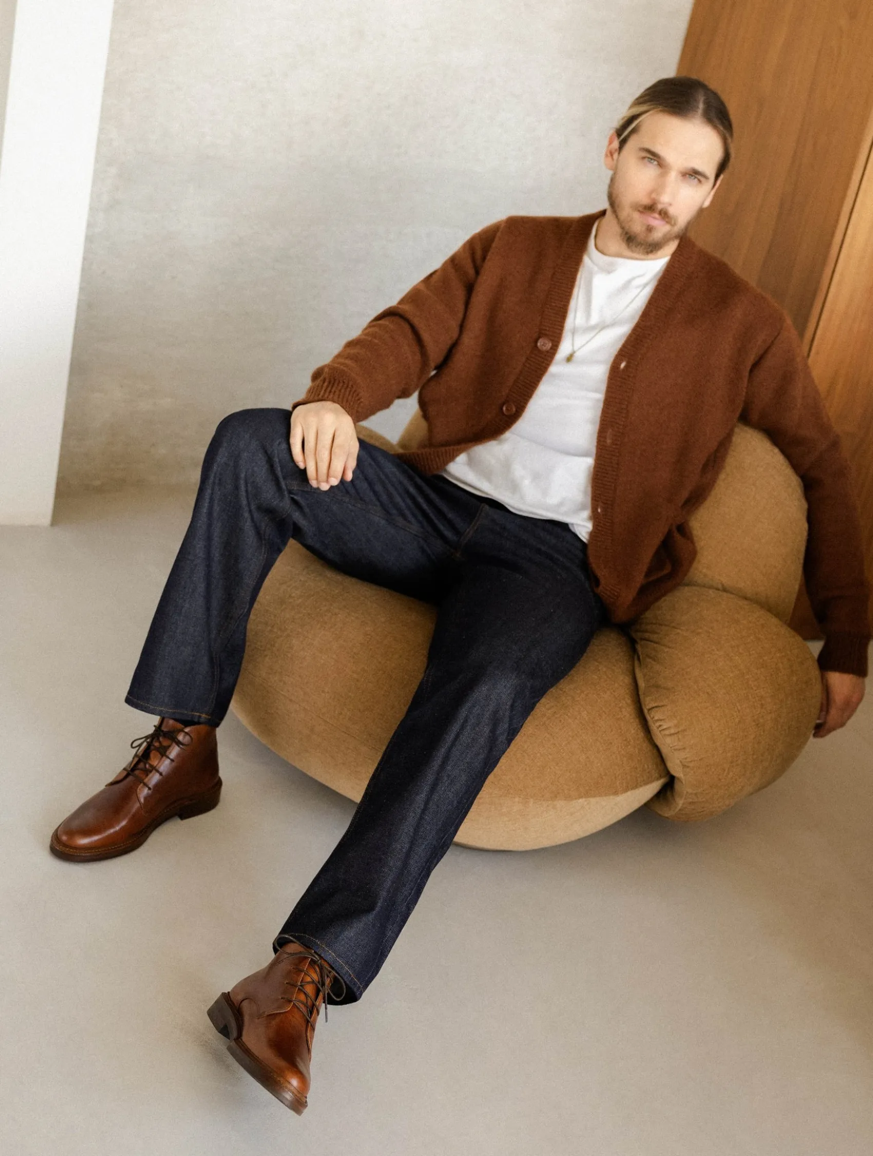 Homme Bobbies Haïkel