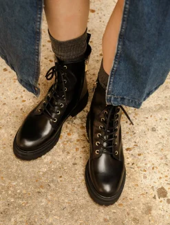 Femme Bobbies Max